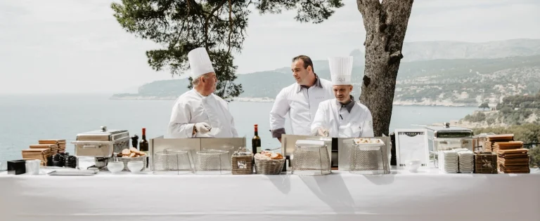 Book Luxury Villas with Private Chef: Top 5 Exclusive 2026 Rentals